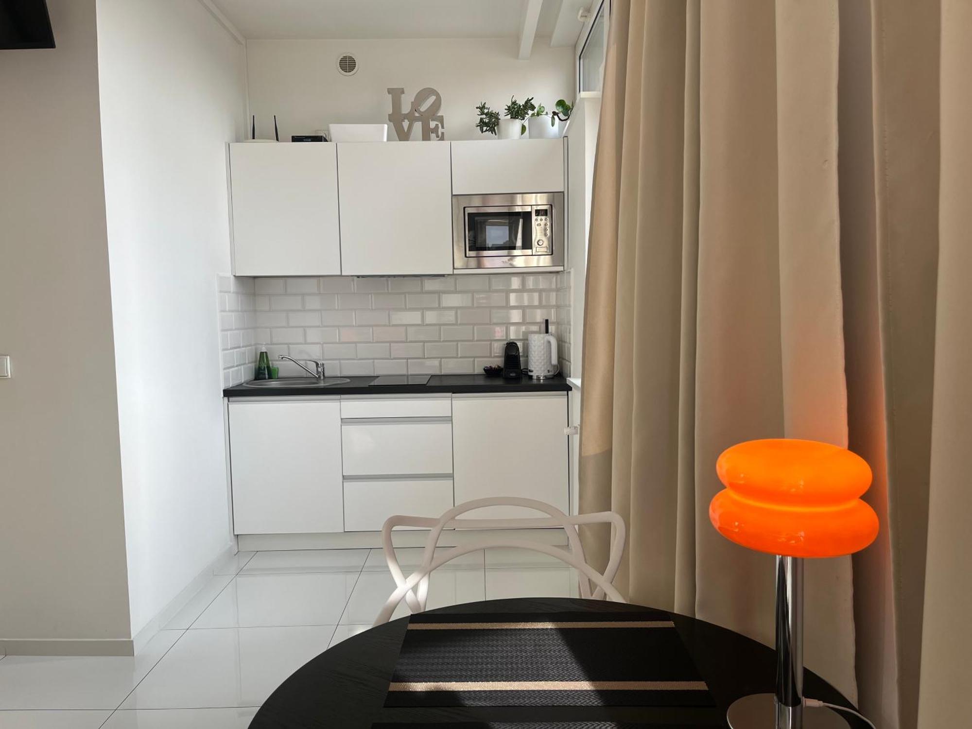Apartament I Love Piotrkowska Z Wielkim Lustrem, Balkonem I Klimatyzacja Łódź Exteriör bild
